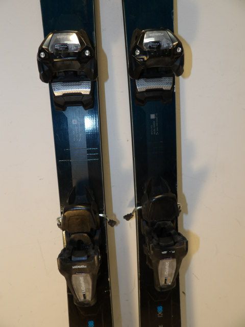 Mens Volkl Kendo 88 w/ Griffon Size 170cm Downhill Skis - Blue