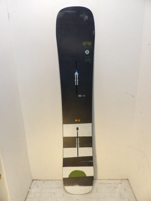 Mens Burton Trick Pilot Size 166cm Snowboard - Black