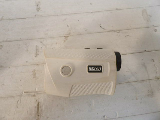 Henyu Range Finder - White