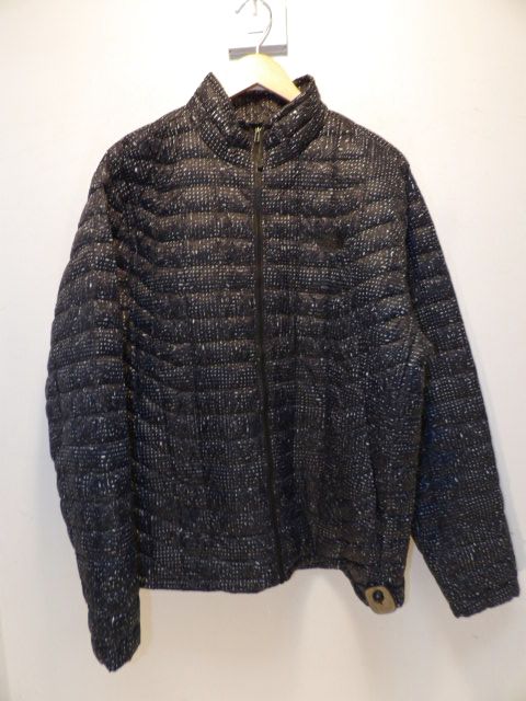 Men's North Face Puffy Size XL Black Jacket - Speckled