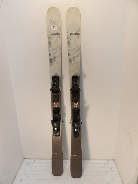 Womens Rossignol Black Ops Stargazer w/ M11 Size 154cm Downhill Skis - White