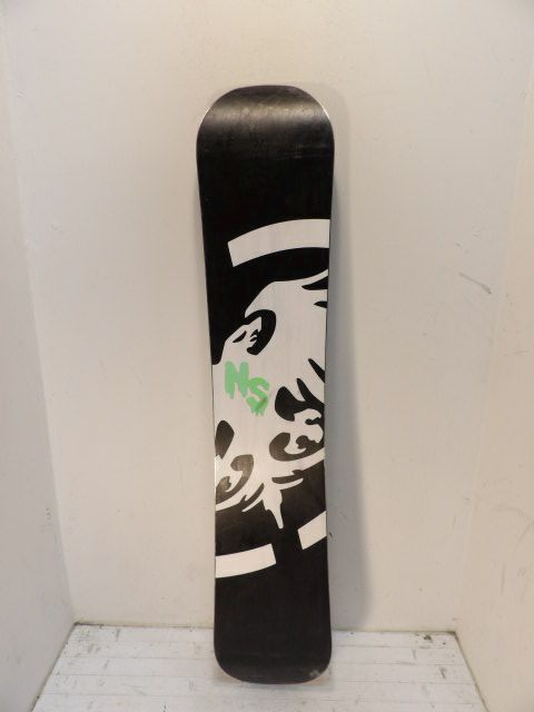 Youth Never Summer Evo 4.0 Size 136cm Snowboard - Multi