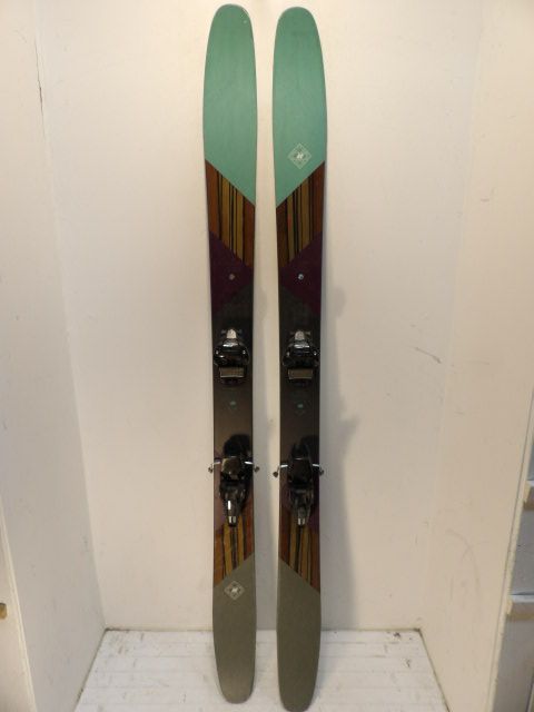 Mens K2 Marksman w/ Marker Jester Size 177cm Downhill Skis - Wood / Green / Grey