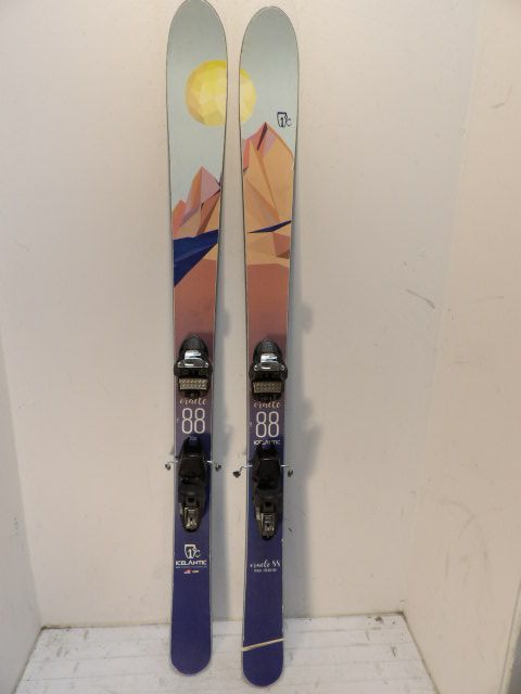 Womens Icelantic Oracle 88 w/ Squire  Size 155cm Downhill Skis - Blue / Mountain