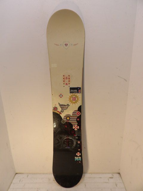 Women's Salomon Lark Size 144cm Snowboard - White / Black