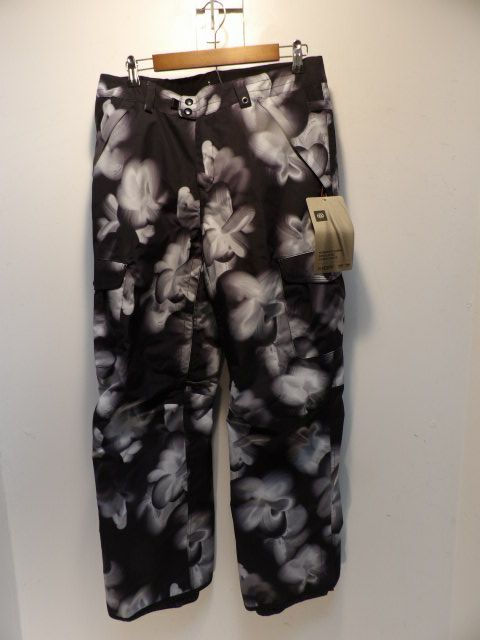 Women's 686 Aura Size Medium Floral Pants