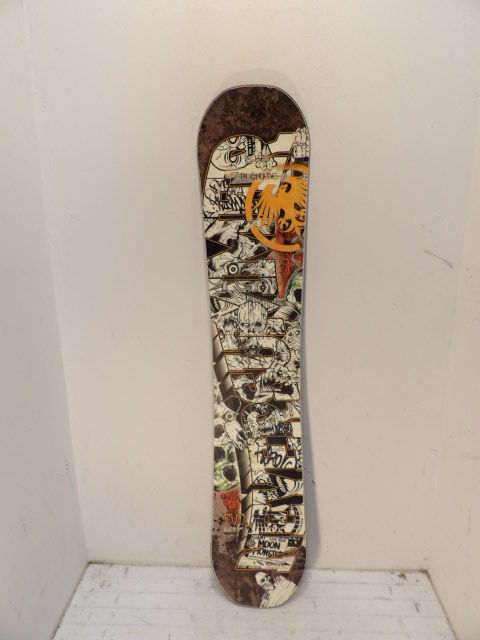 Youth Never Summer Evo 4.0 Size 136cm Snowboard - Multi