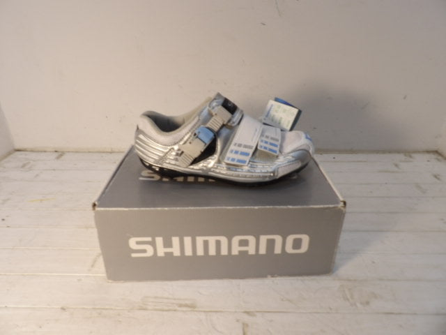 Shimano SH-R085 Size 5.5 Bike Shoes (clips)