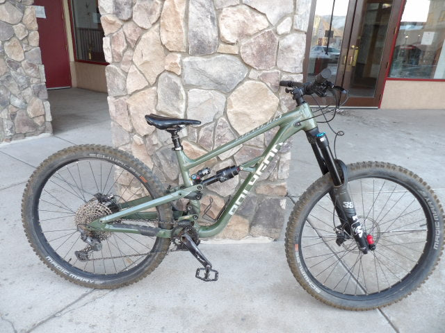 Polygon Collosus Size Large Mountain Bike