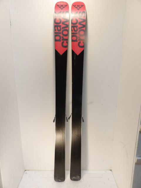 Mens black crows camox w/ Griffon Size 180cm Downhill Skis - Black / White