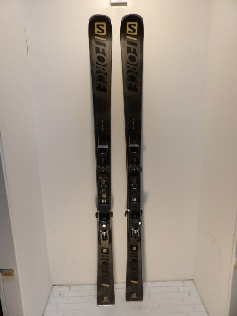 Mens Salomon S Force w/ X 12 GW Size 177cm Downhill Skis - Black