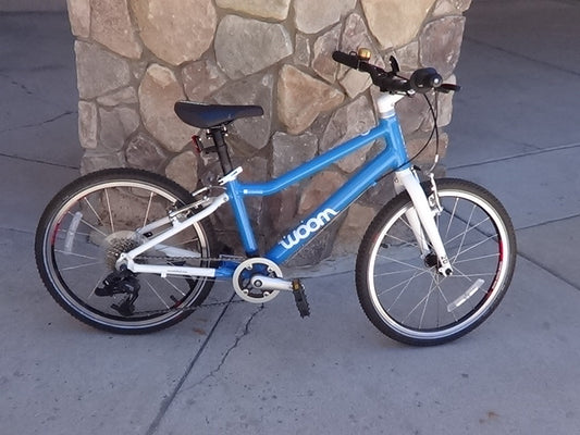 Woom 4 - 20" Kid's Bike - Blue