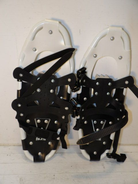 Alps Size 22" Snowshoes - Black / White