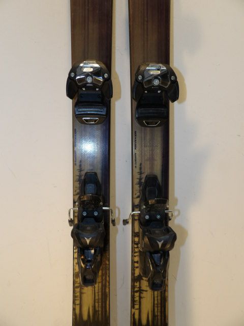 2022 Mens Atomic Maverick 88Ti w/Atomic Warden Size 175cm Downhill Skis - Black