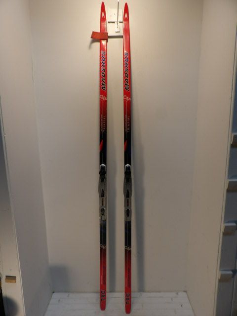 Ultra Nordic Skis - Red - NNN - 210cm