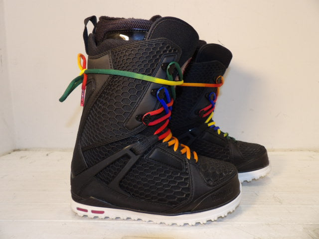 Women's 32 TM-2 Size 7.5 Boots - Black / Rainbow Lace