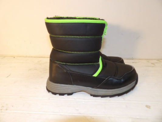 Snow Boots - Size 6 - Black