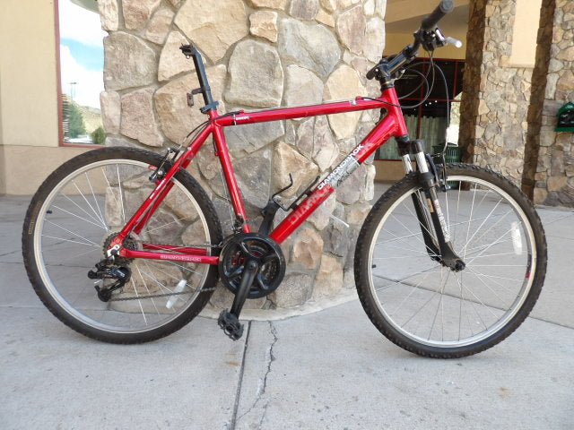 Diamondback Sorrento Size Large Mountain Bike - Red