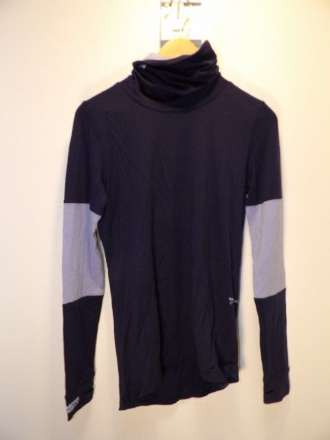 Size Small Mons Royale Base Layer Top - Misc Zip / Turte