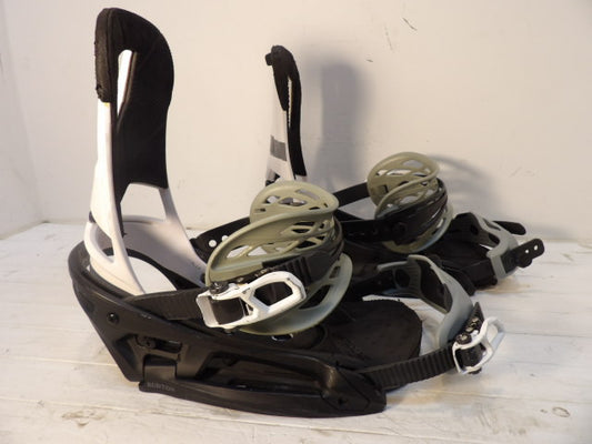 Men's Burton Malavita EST Size Medium Bindings - White