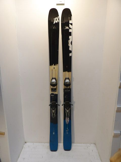 Mens Volkl 90EIGHT w/ Marker Size 177cm Downhill Skis - Blue / Black